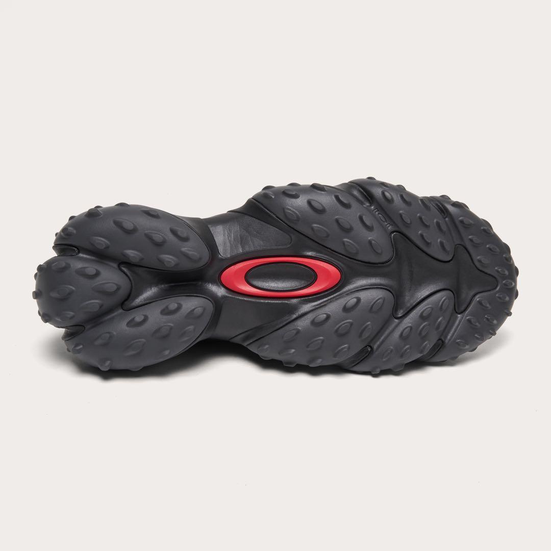 26cmOAKLEY ブラック レッド スニーカー