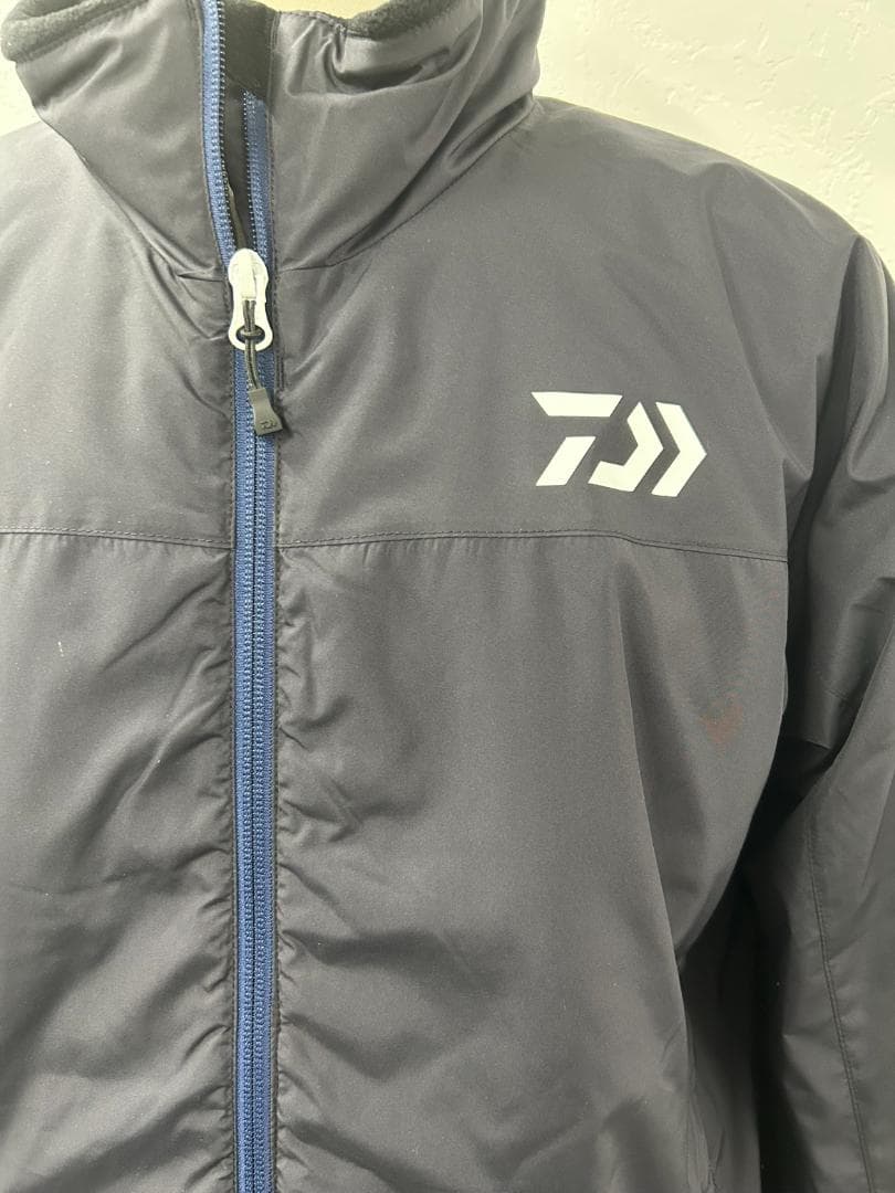 Daiwa TW008　ウォームアップスーツ