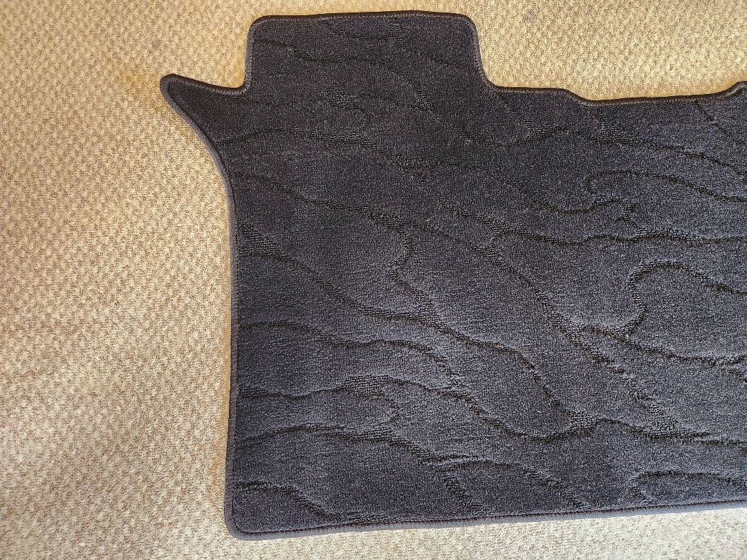 トヨタ30アルファード専用ダッシュマット、ラグマット、サンシェード3点セット