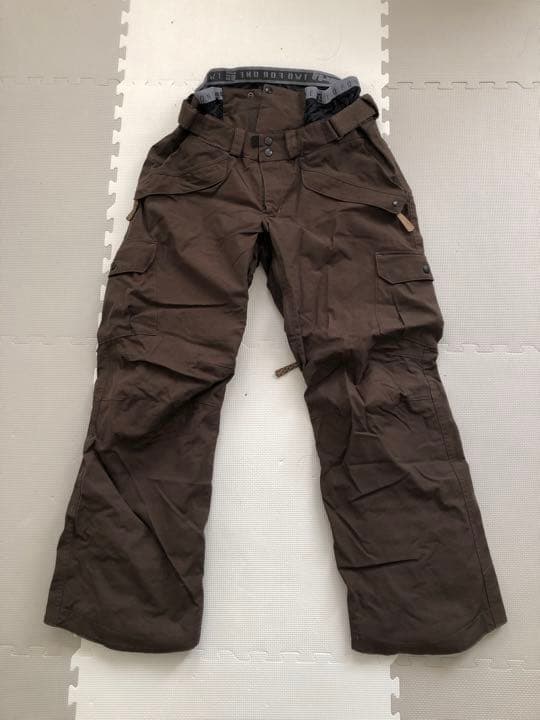 241 （トゥーフォーワン）のスノーボードウェア