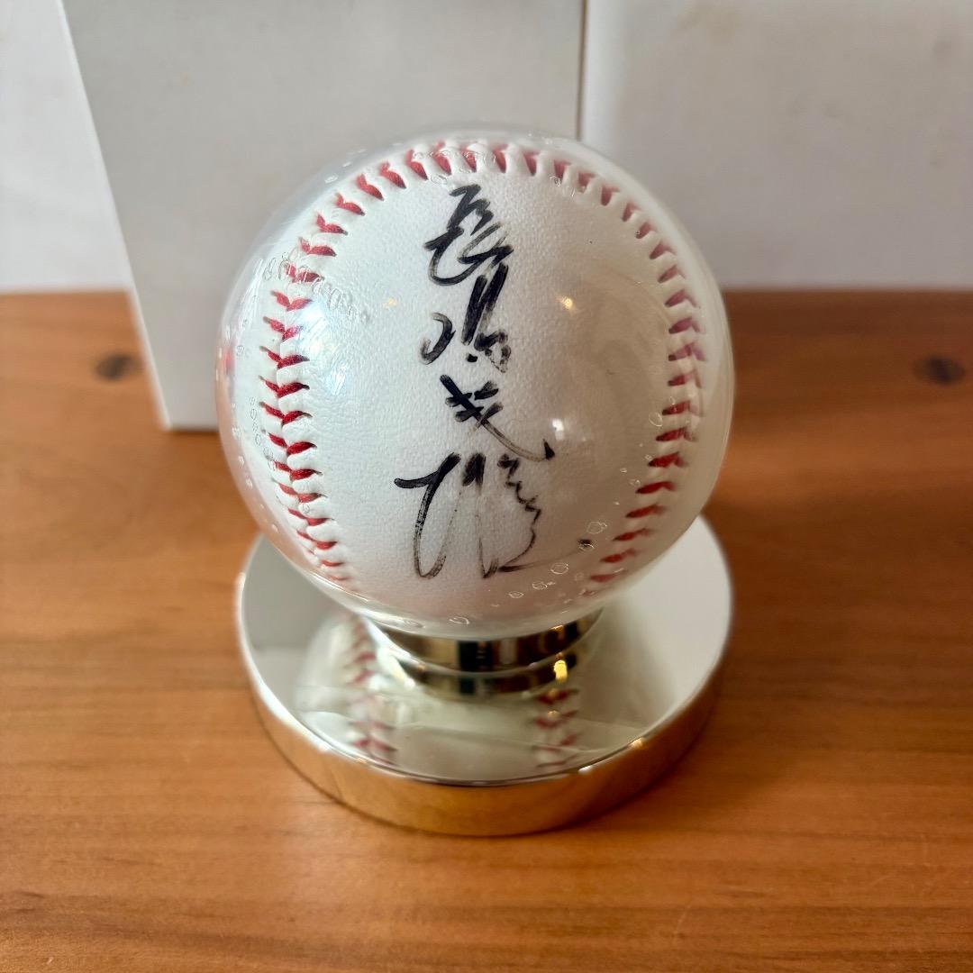 ち*ん様 ジャイアンツロゴ　長嶋茂雄直筆サイン入りボール　 ゴールドスタンド