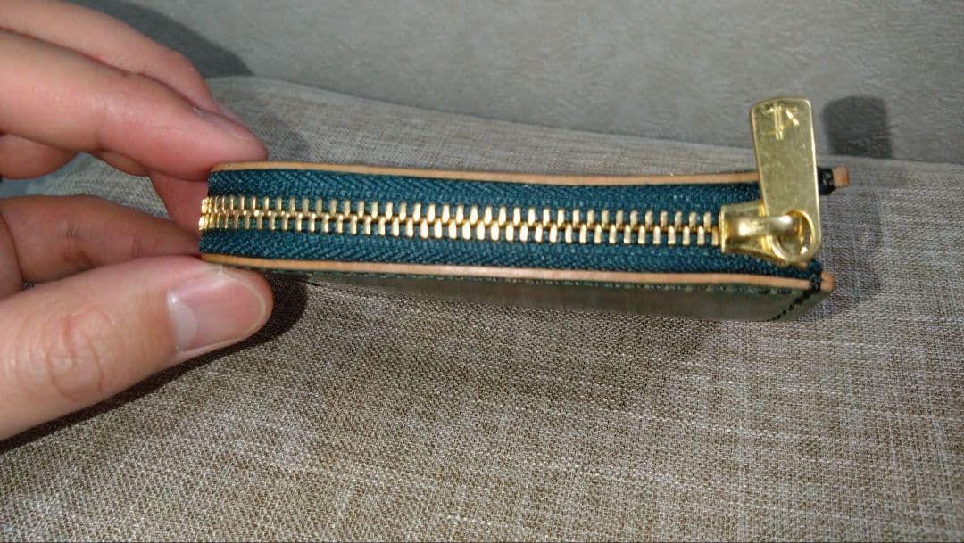 一点物★未使用★リアクト（Re-ACT）コードバンL字ファスナー財布　レザー