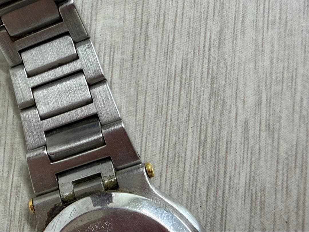 GUCCI 9000M 腕時計 動作未確認