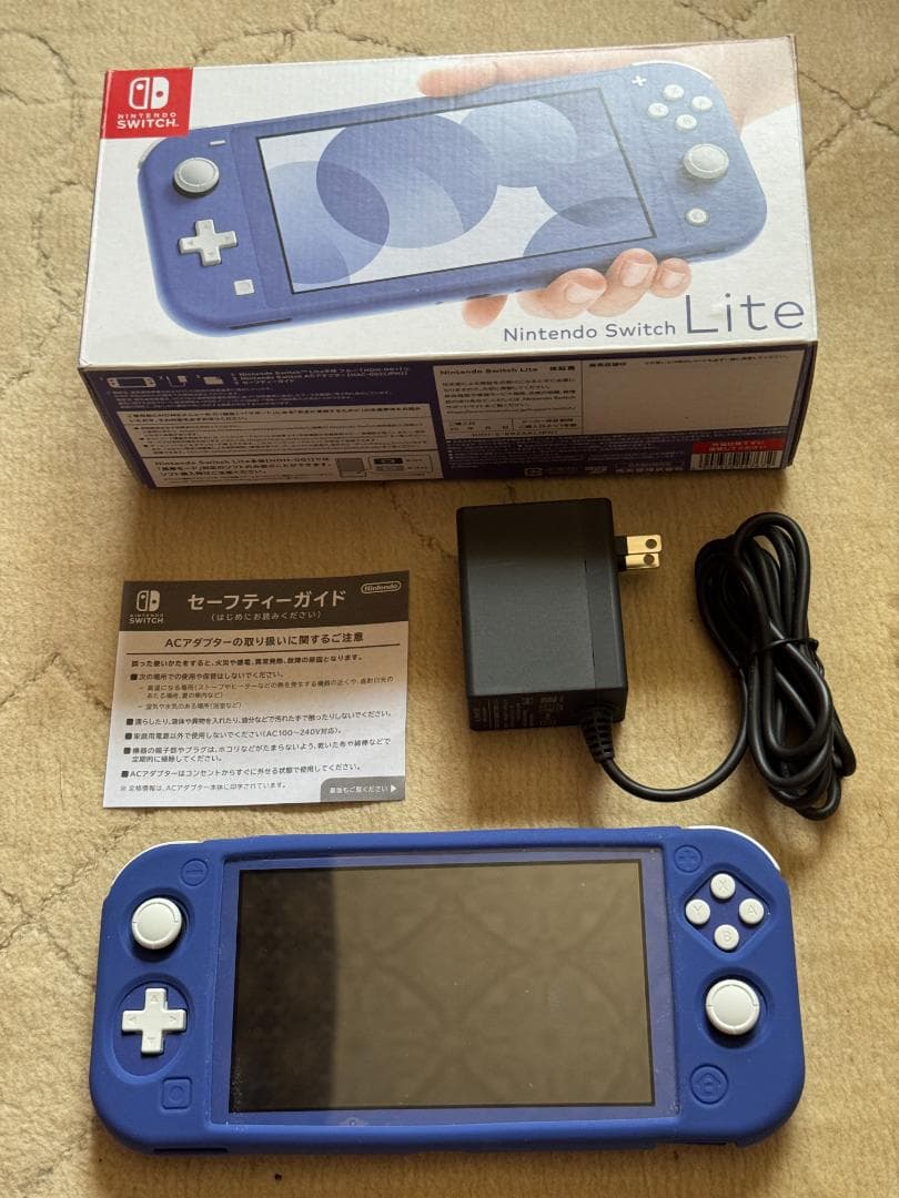 【中古品】 Nintendo ニンテンドー Switch スイッチライト ブルー