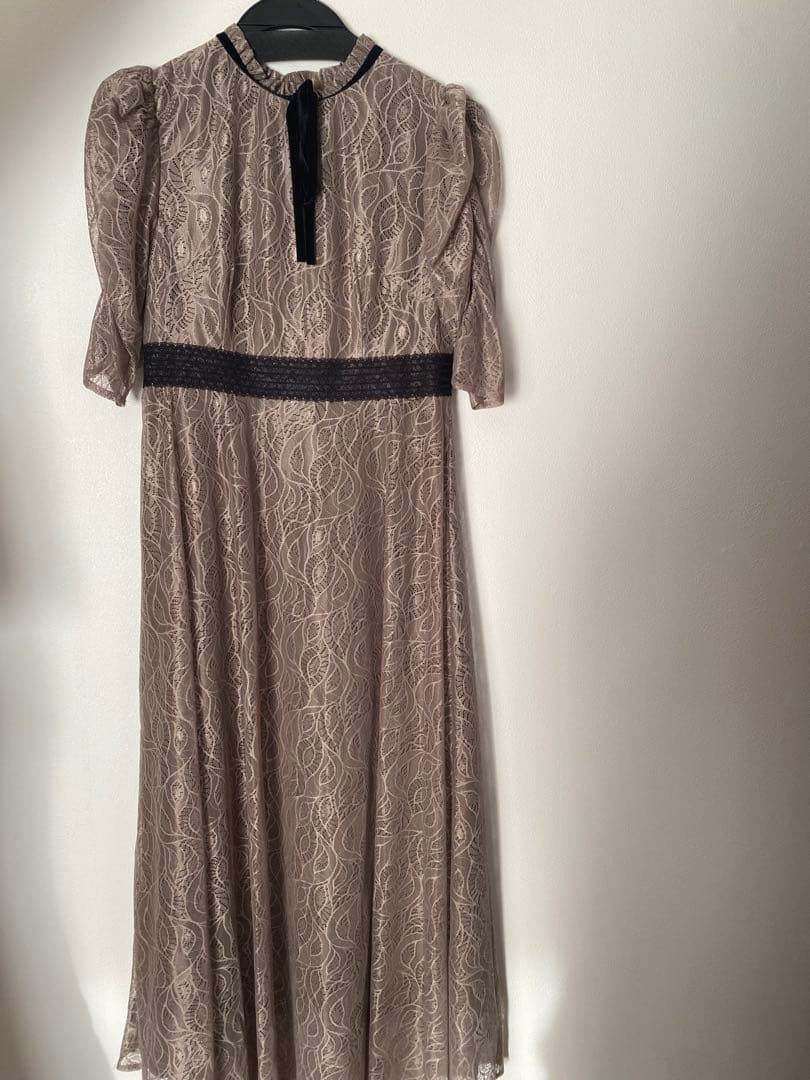 【leja】ウエストマークパフスリーブ総レースロングワンピース