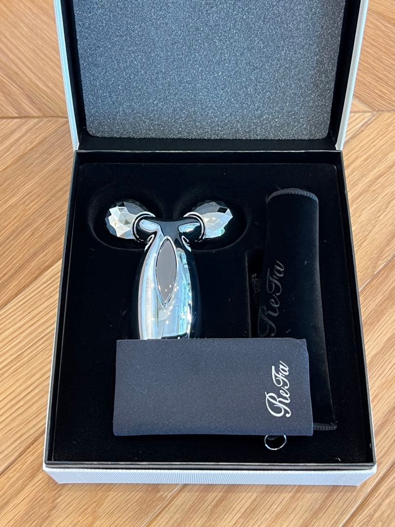 新品未使用箱付き　リファカラット　正規品　ReFa 美顔ローラー SM2043B