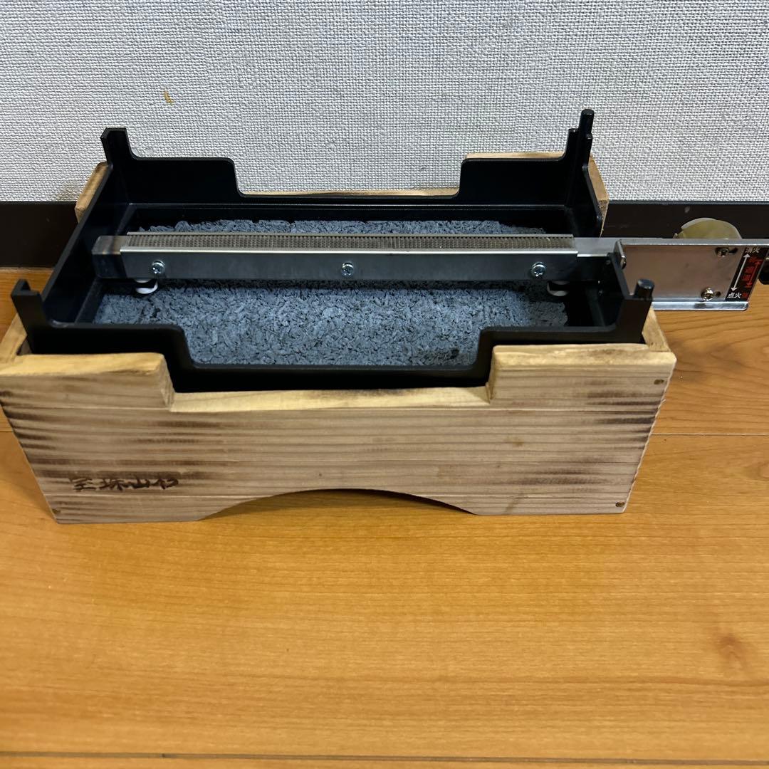 【極美品】魔法の炭で焼くコンロ　 無煙ロースター⭐︎けむとうなか〜ガスコンロ