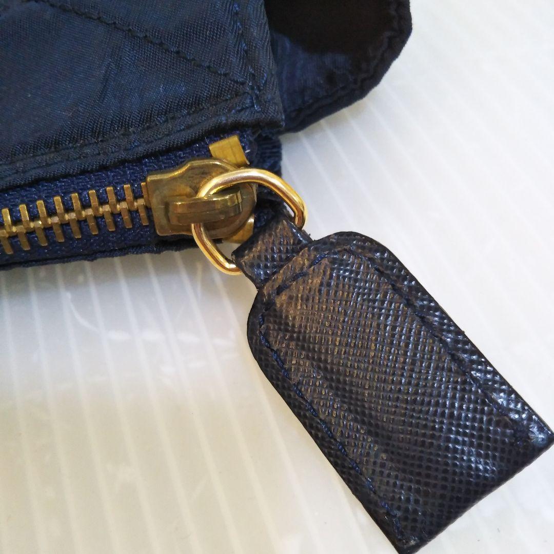 PRADA チェーン キルティング ショルダーバッグ ネイビー B2384