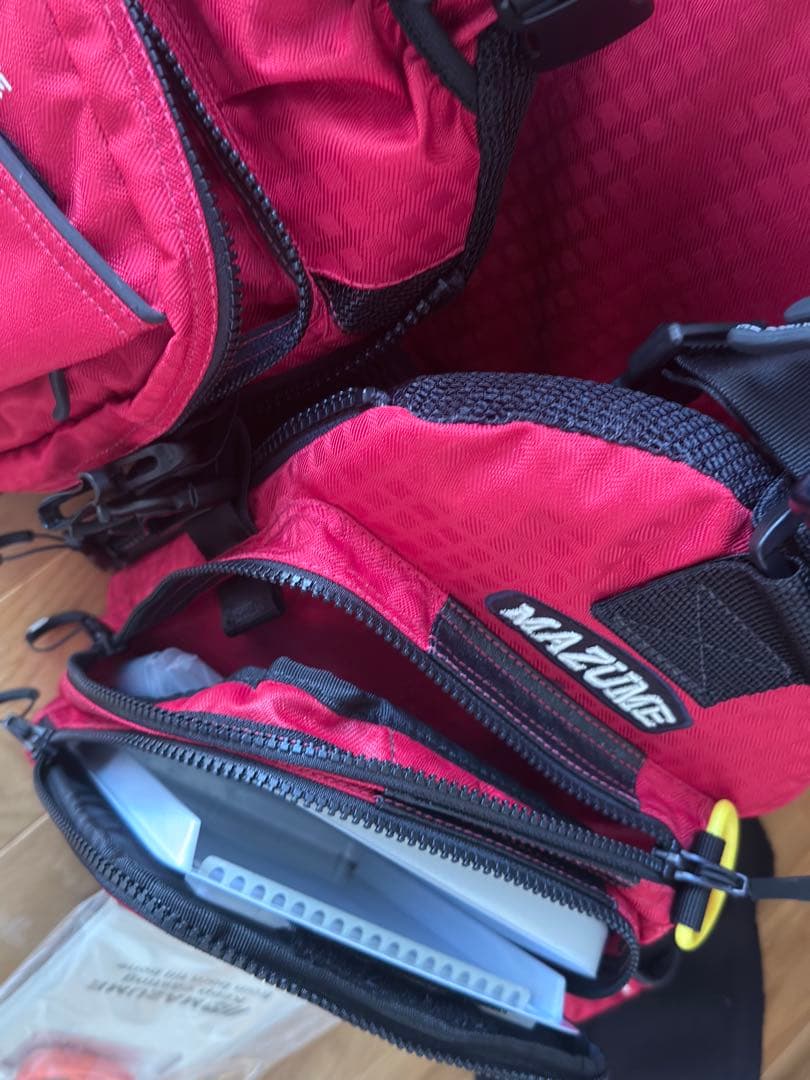 【新品未使用】mazume レッドムーンライフジャケットⅨ