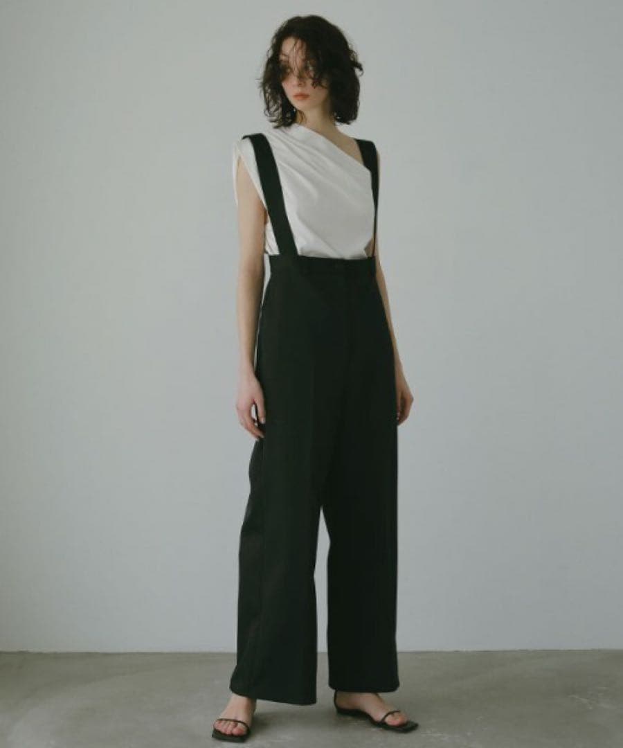 ETRÉ TOKYO サスペンダーパンツ オールインワン S 黒 新品