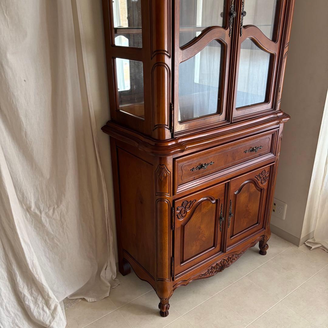 イタリア　ガラス　キャビネット　カップボード　飾り棚　アンティーク　ヨーロピアン