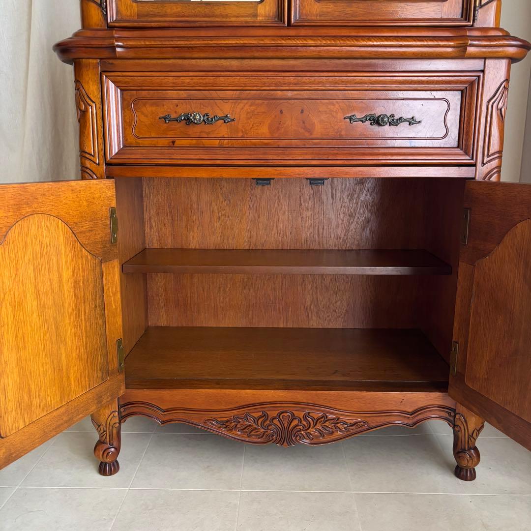 イタリア　ガラス　キャビネット　カップボード　飾り棚　アンティーク　ヨーロピアン