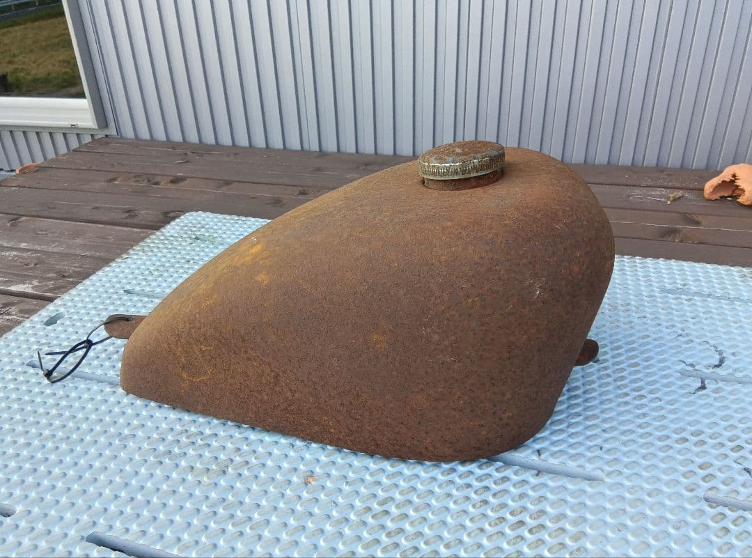 スポーツスタータンク 2.8ガロン ロートンネル キャップ付き タンク内サビ無し