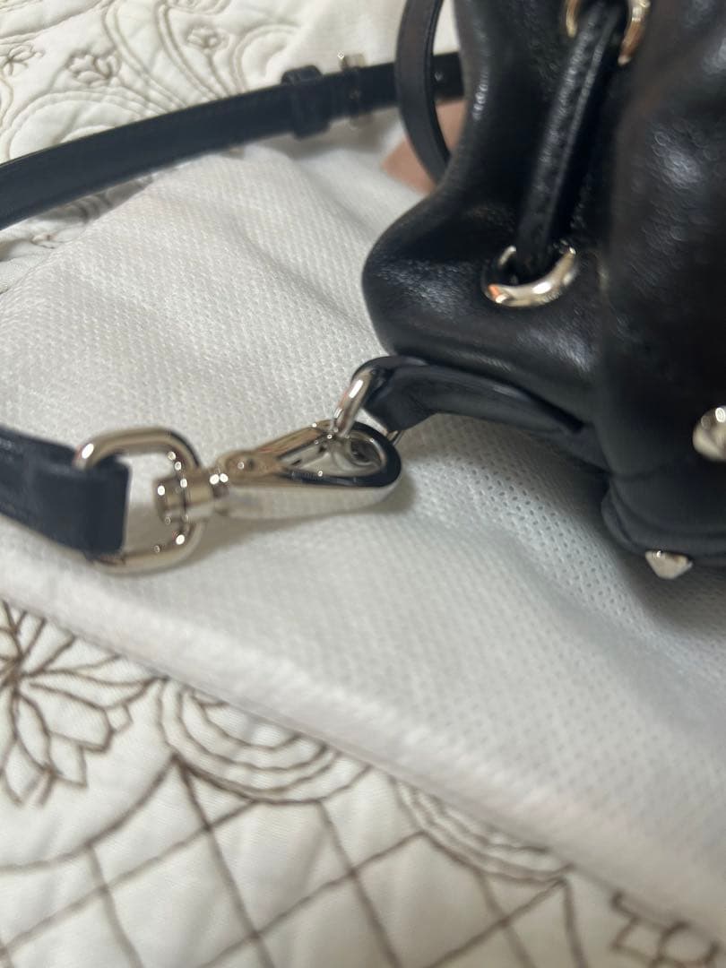 ミュウミュウ　スタッズ　ショルダーバッグ