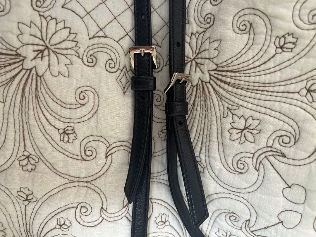 ミュウミュウ　スタッズ　ショルダーバッグ