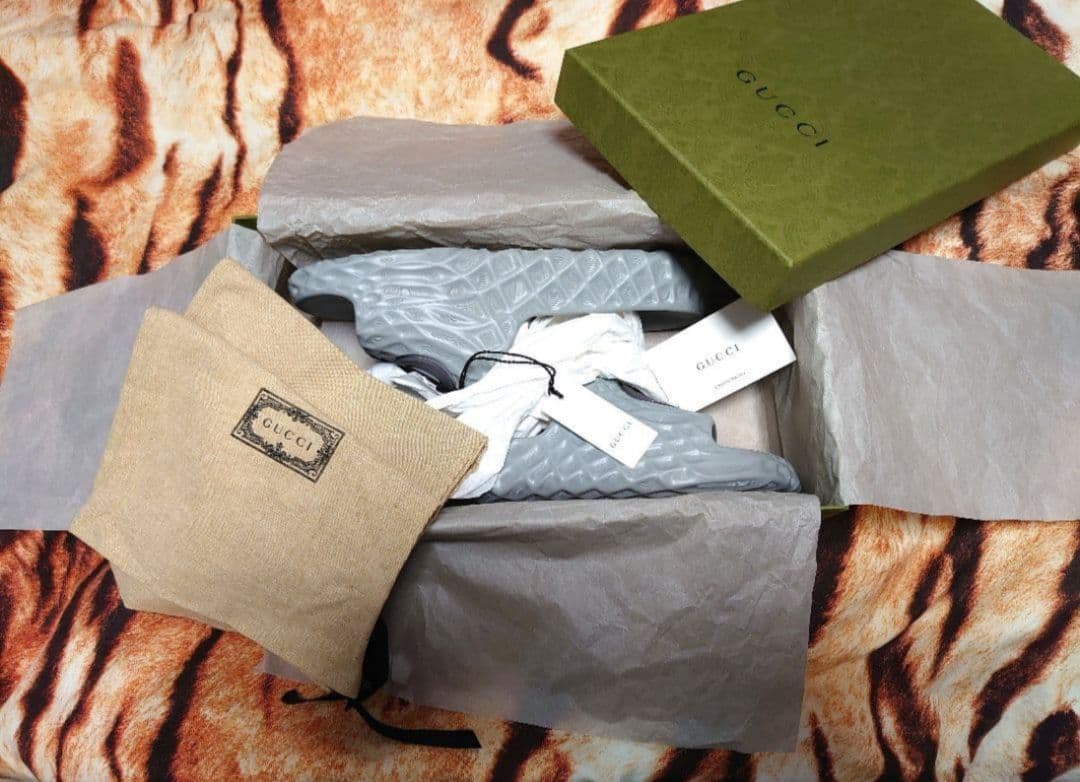 【完全新品未使用品】GUCCI インターロッキングG ラバーサンダル ２７cm