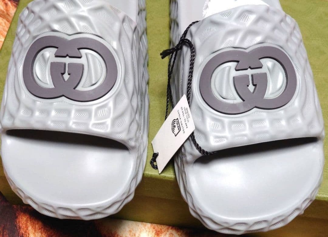 【完全新品未使用品】GUCCI インターロッキングG ラバーサンダル ２７cm