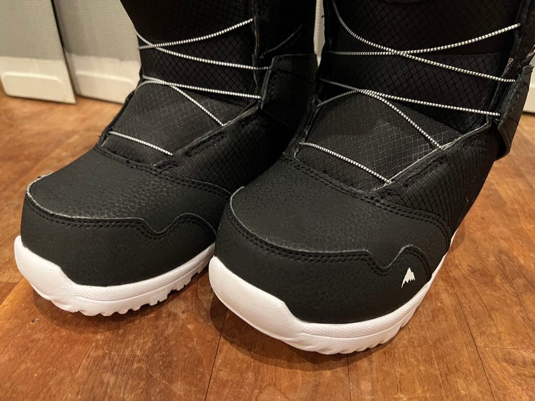 美品バートンBURTON スノーボードブーツキッズSmalls BOA23.0