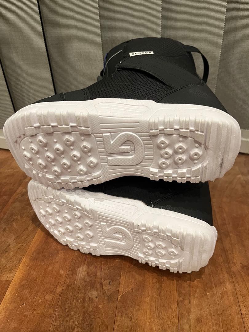 美品バートンBURTON スノーボードブーツキッズSmalls BOA23.0