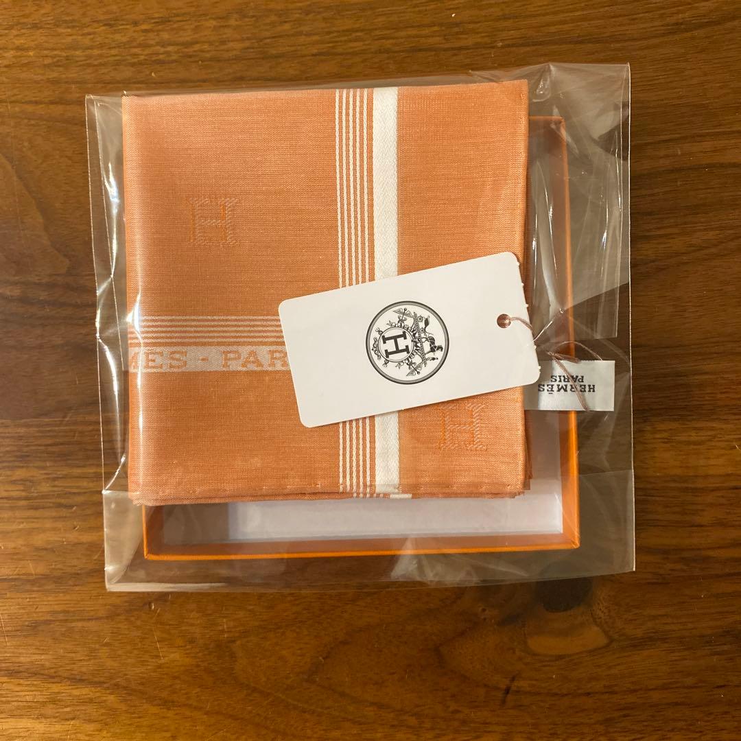 HERMES シルクハンカチ オレンジ