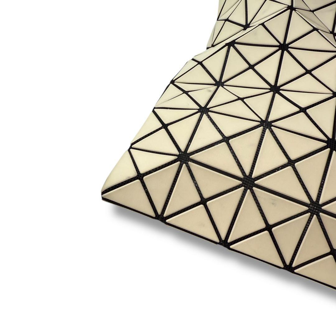 BAOBAO イッセイミヤケ 1146 ハンドバッグ アイボリー