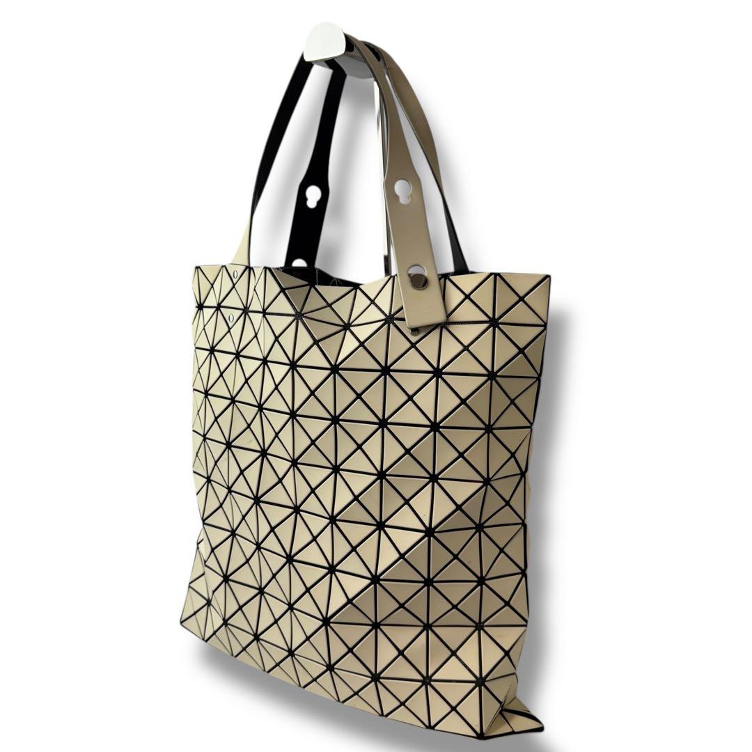 BAOBAO イッセイミヤケ 1146 ハンドバッグ アイボリー