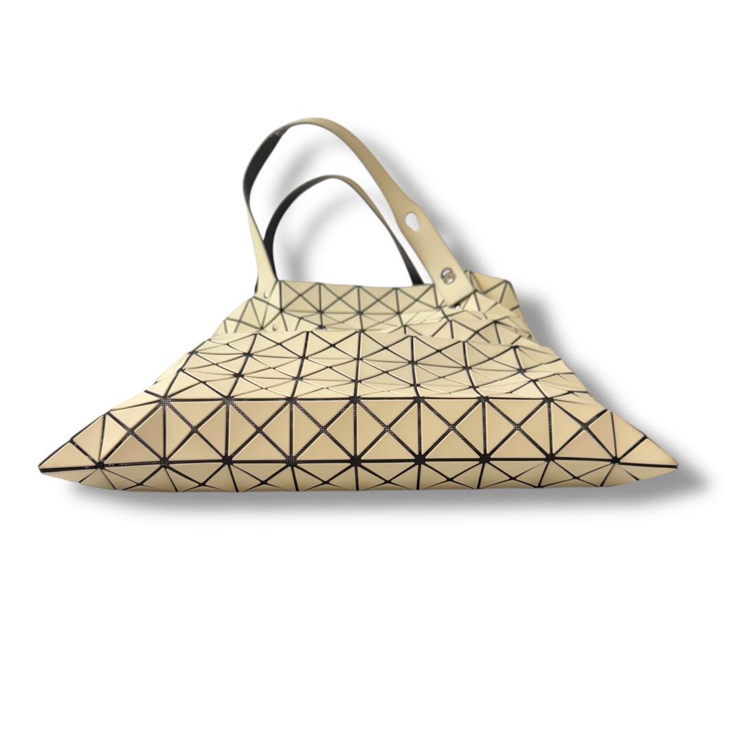 BAOBAO イッセイミヤケ 1146 ハンドバッグ アイボリー