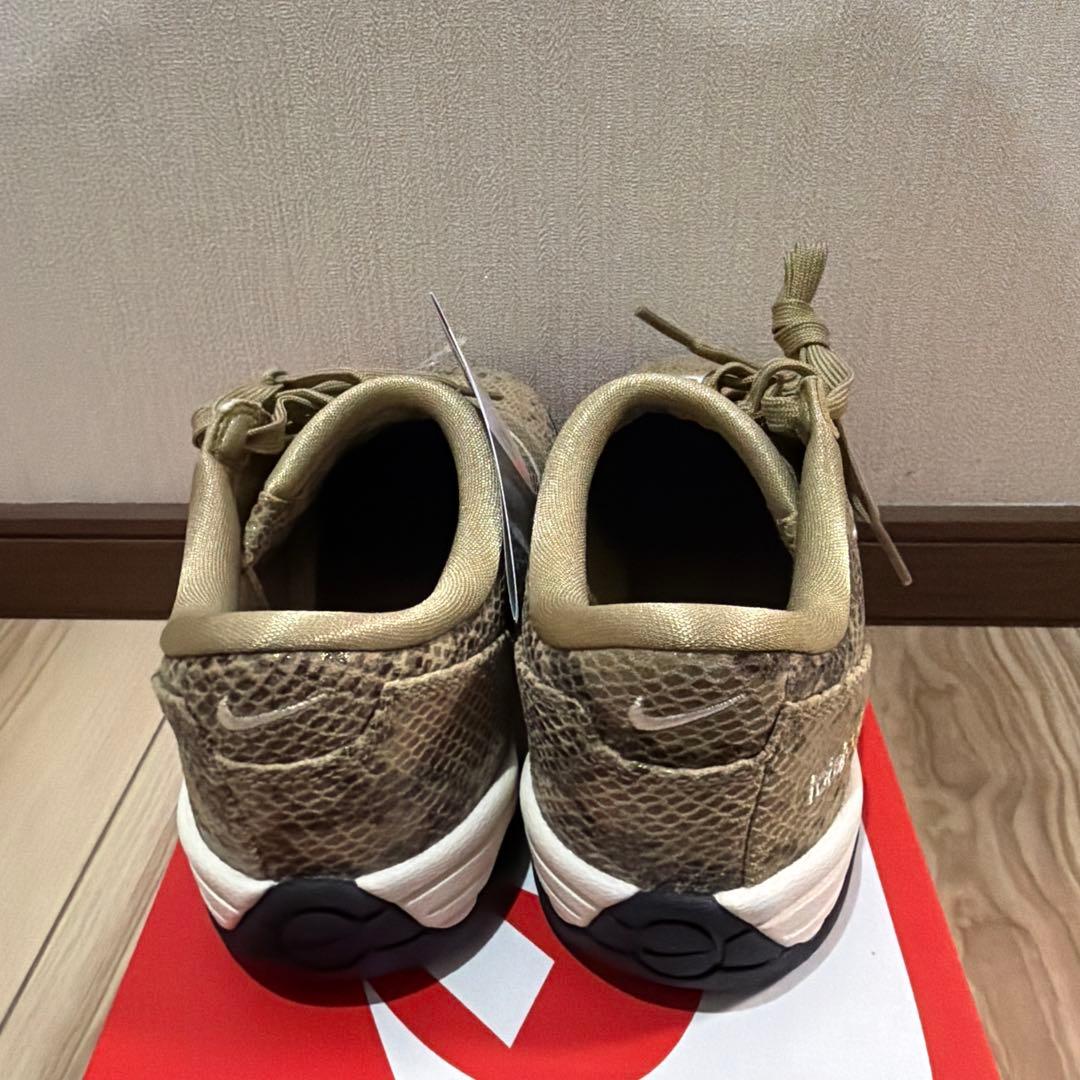 ミルキーNIKE、スケッチャーズ