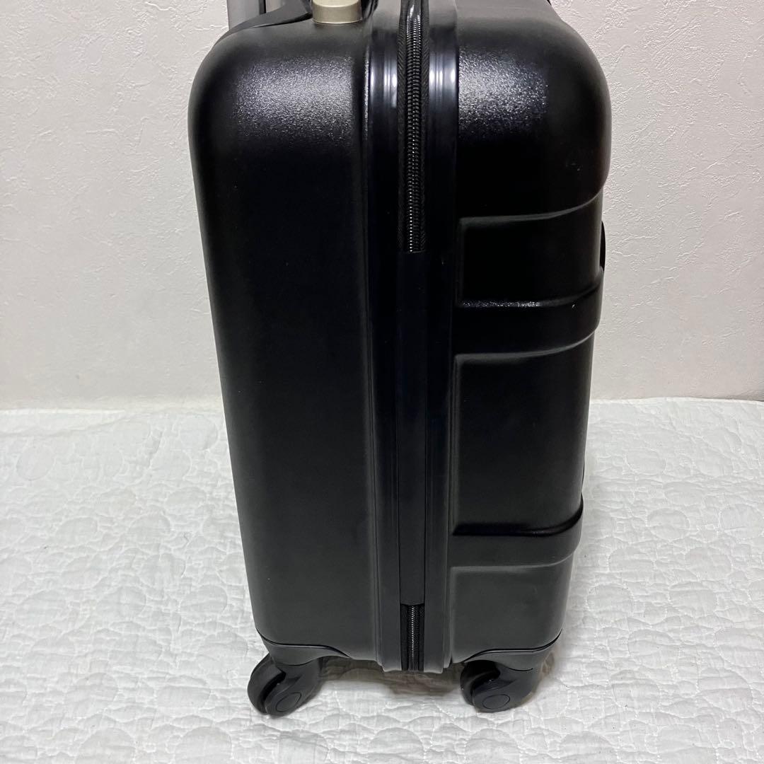 【希少】サンリオ(SANRIO) ハローキティ キャリーバッグ(リボン)