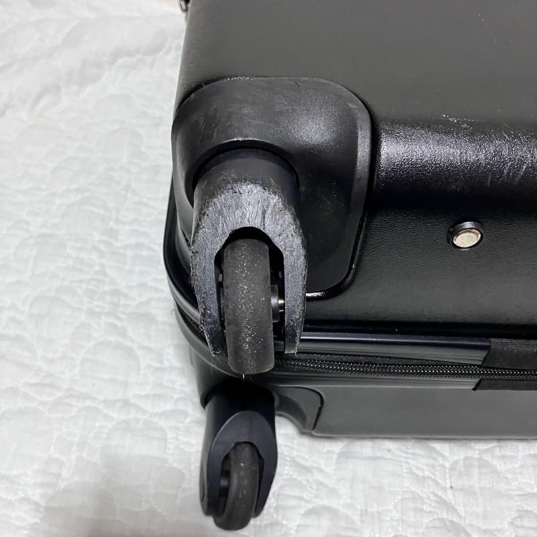 【希少】サンリオ(SANRIO) ハローキティ キャリーバッグ(リボン)