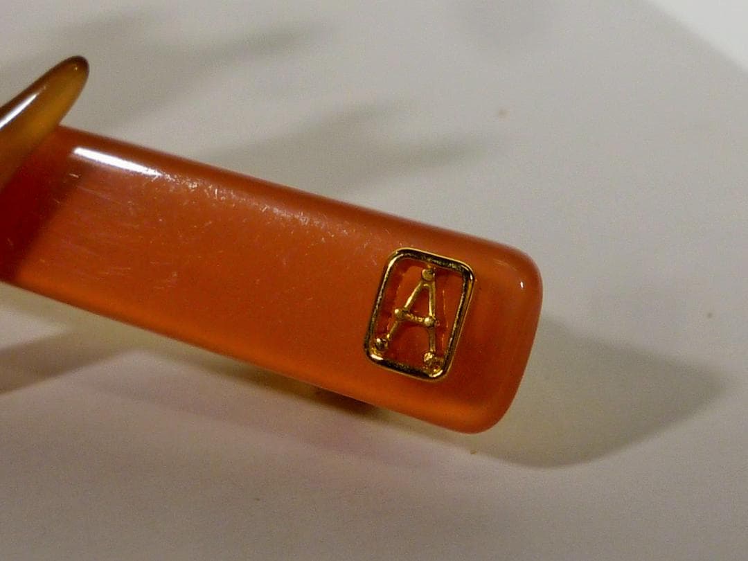 バレッタ　犬　ALEXANDRE DE PARIS／アレクサンドル ドゥ パリ