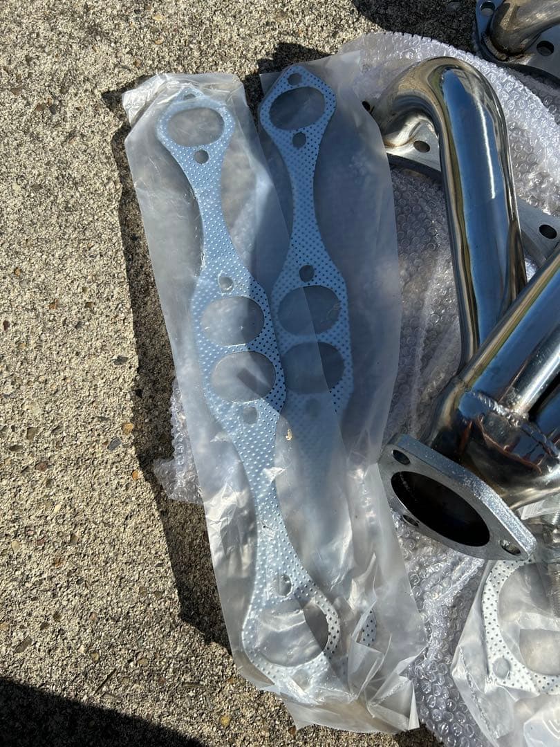 シボレー スモールブロック へダース 新品