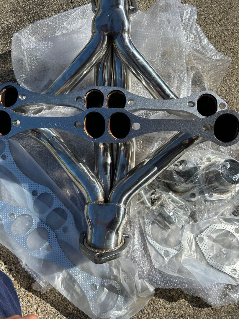 シボレー スモールブロック へダース 新品