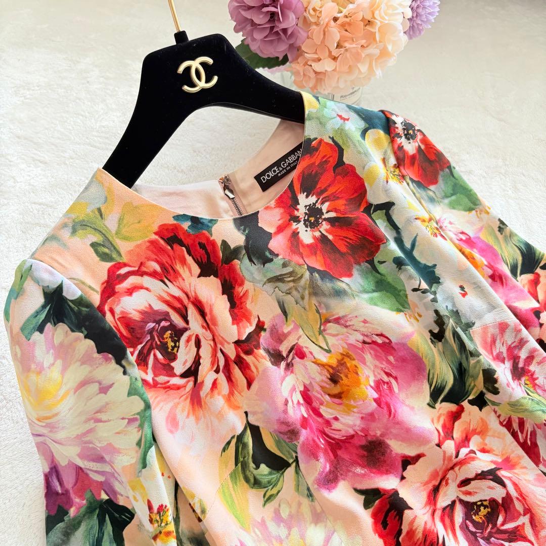 近年モデル　美品　ドルチェ&ガッバーナ 花柄ワンピース 36 フローラル