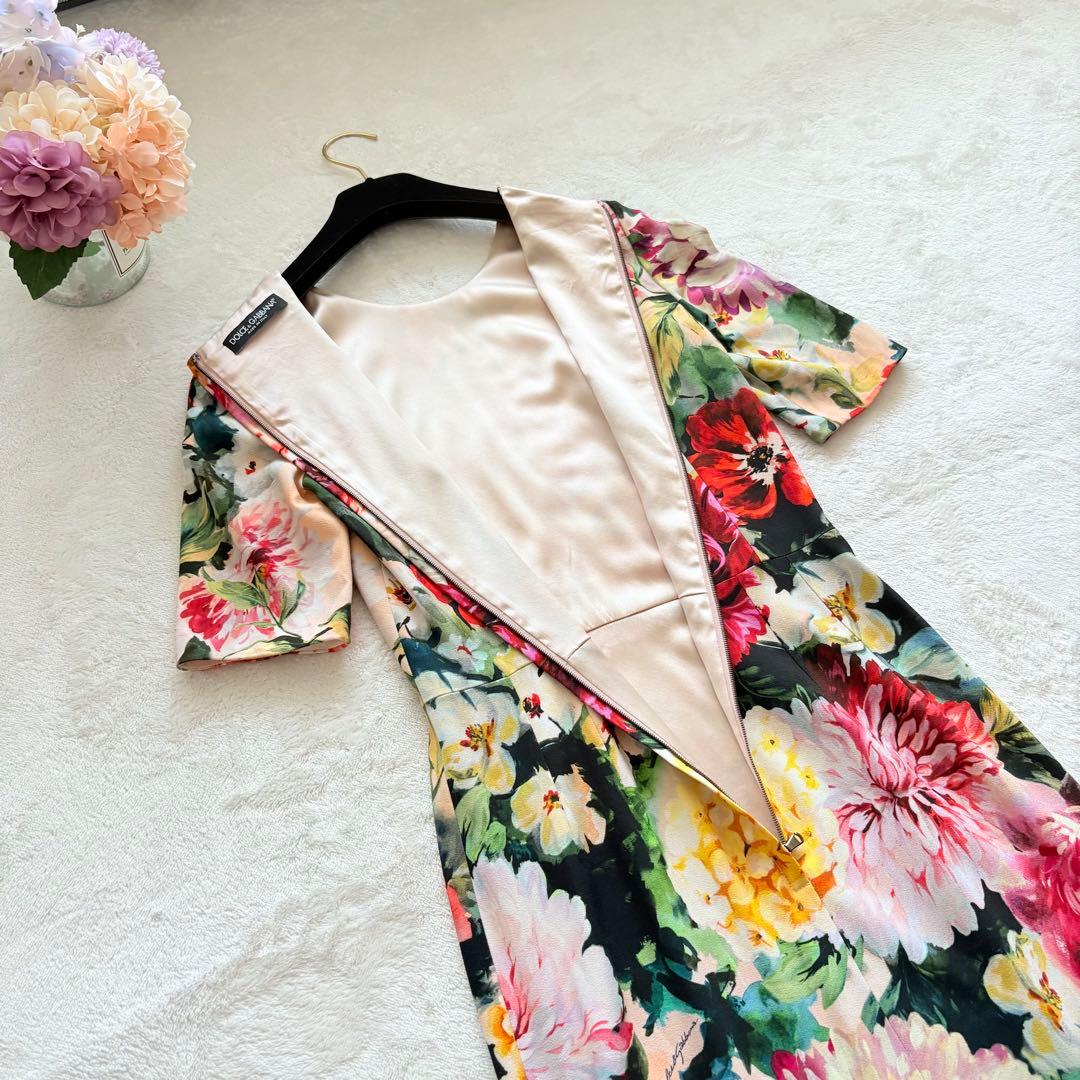 近年モデル　美品　ドルチェ&ガッバーナ 花柄ワンピース 36 フローラル