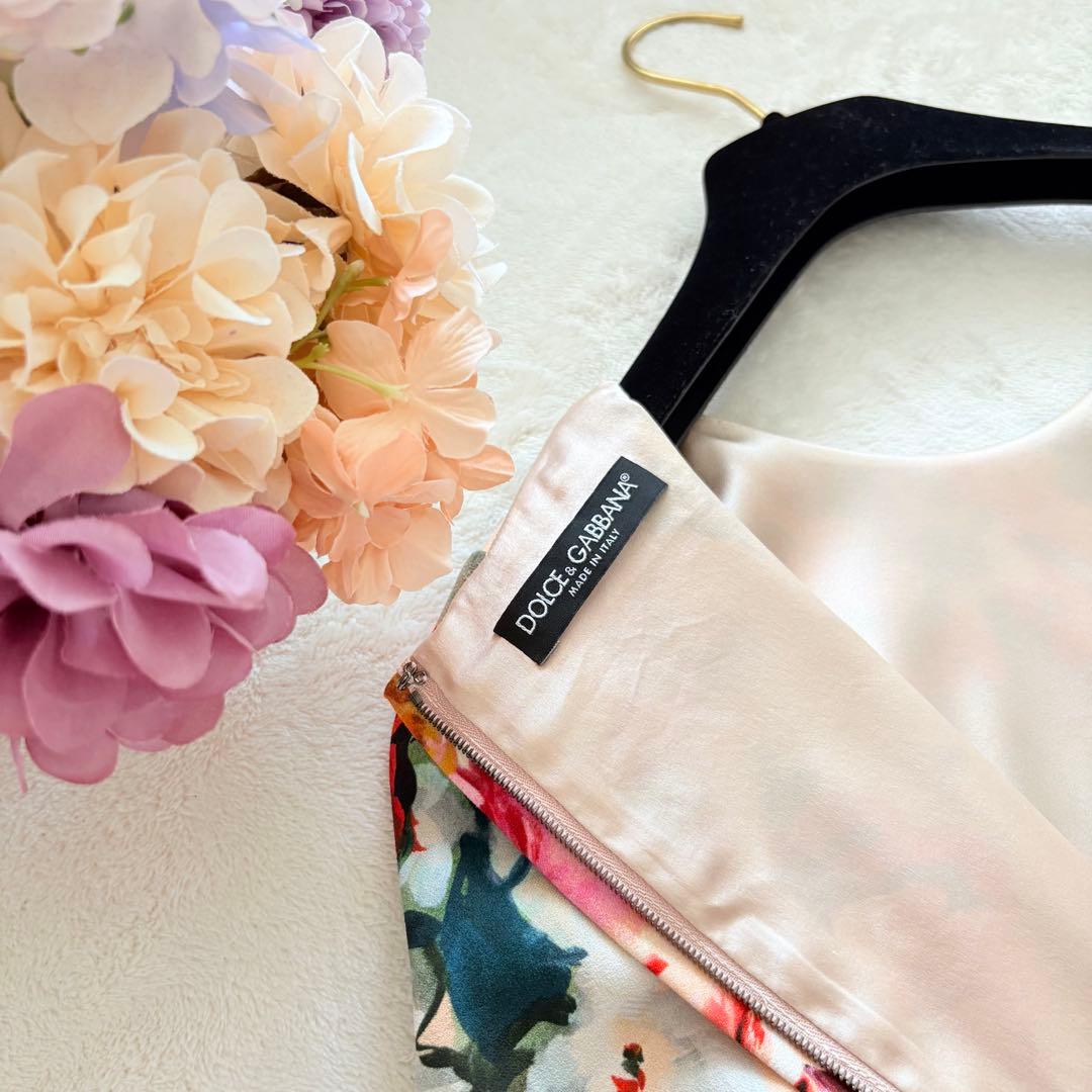 近年モデル　美品　ドルチェ&ガッバーナ 花柄ワンピース 36 フローラル