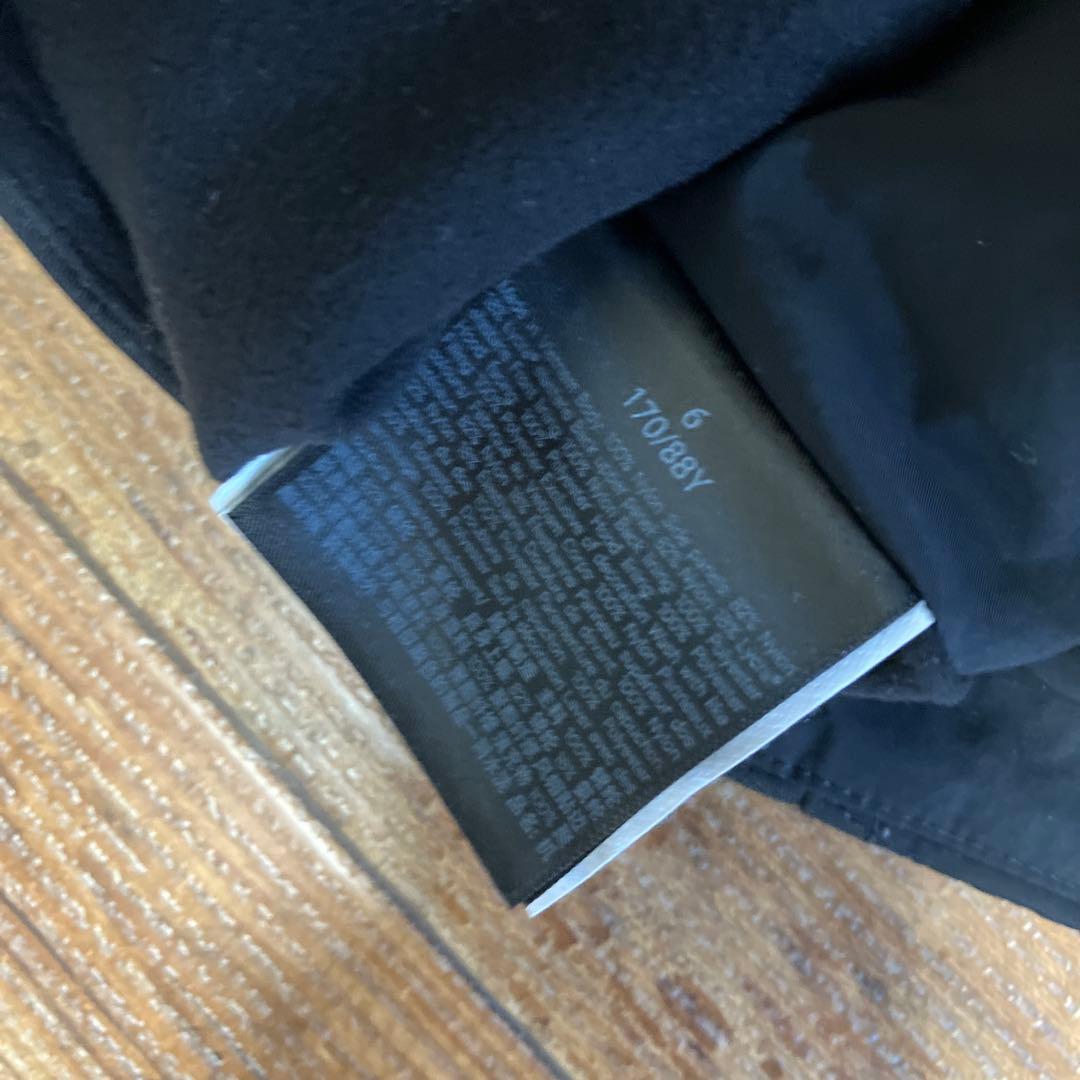 ルルレモンフードベスト黒サイズ6