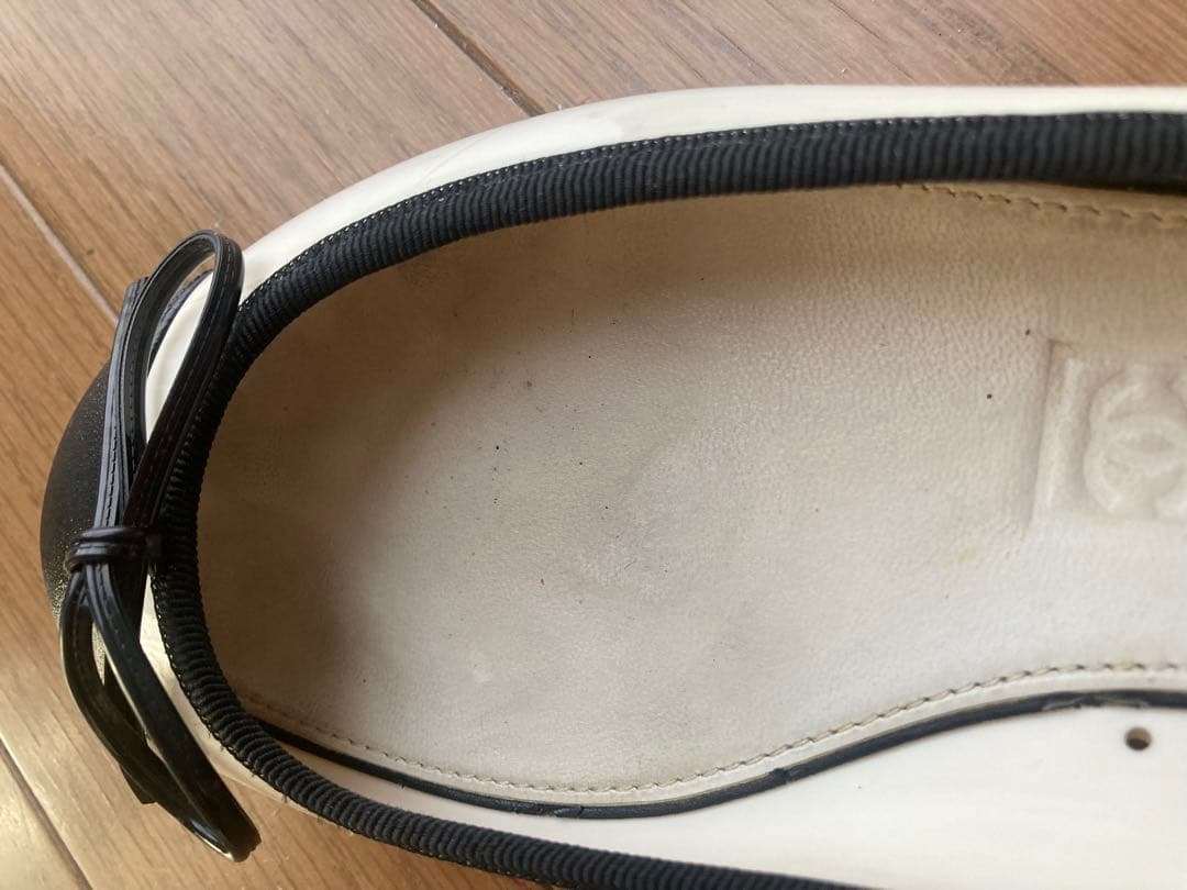 CHANEL バレエシューズ ホワイト/ブラック　塩化ビニール