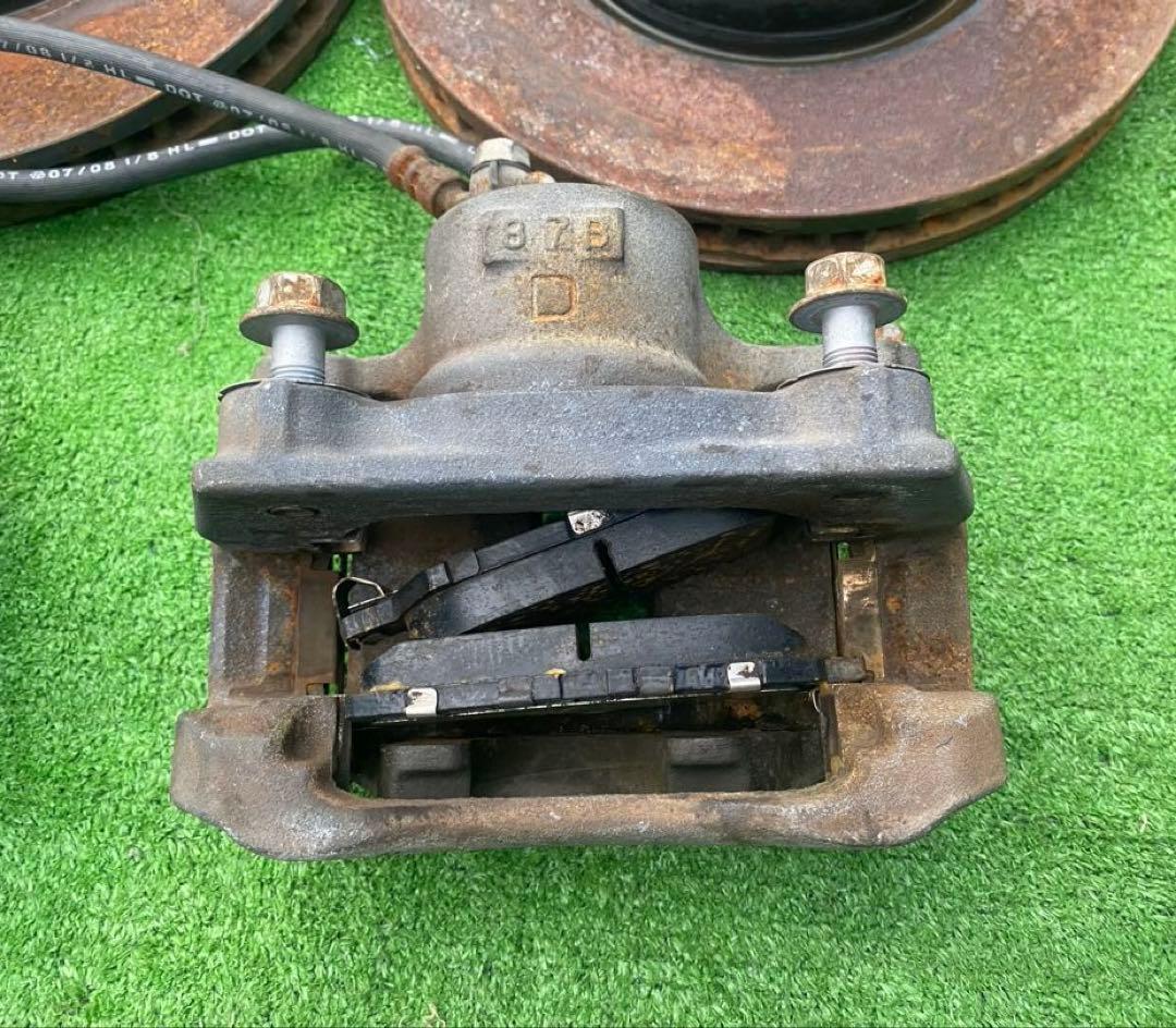 トヨタ　200クラウン　リアキャリパーのみ