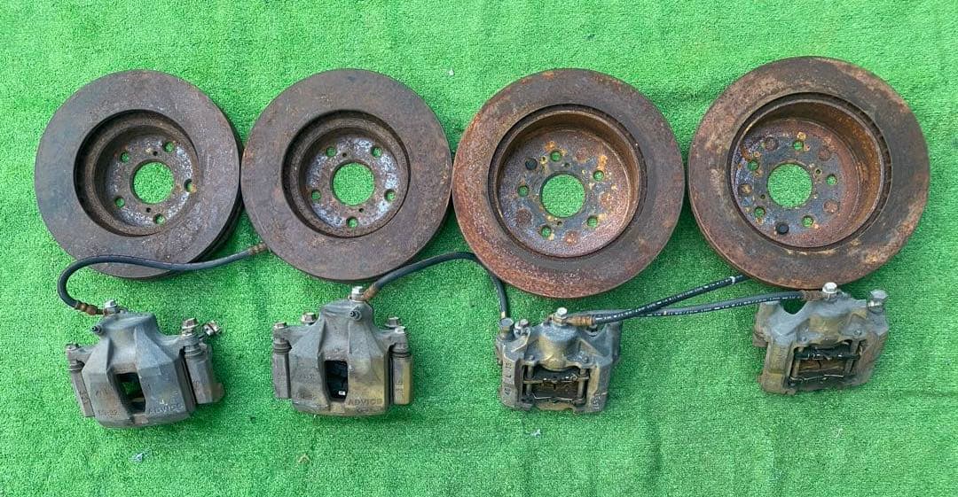 トヨタ　200クラウン　リアキャリパーのみ