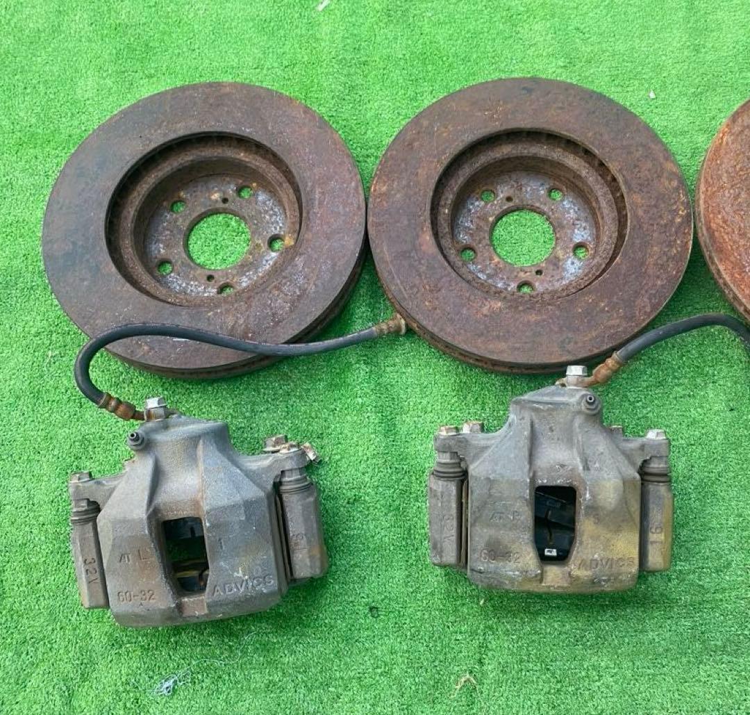 トヨタ　200クラウン　リアキャリパーのみ