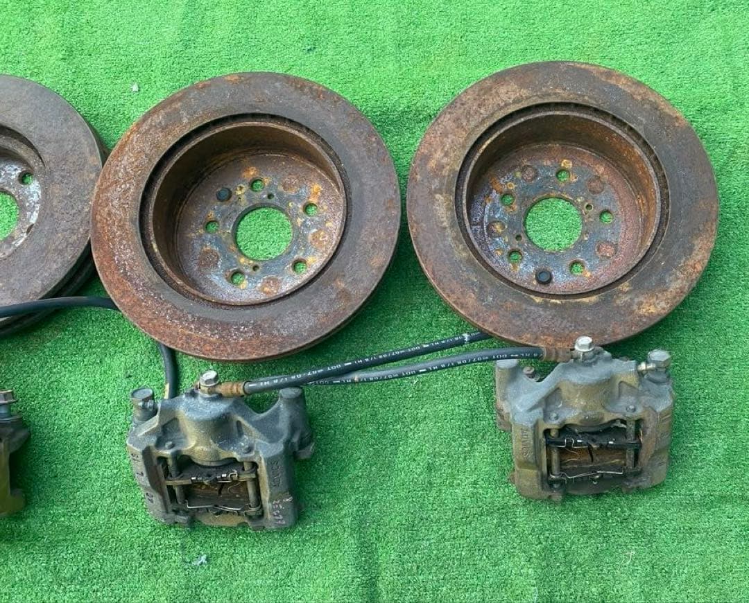 トヨタ　200クラウン　リアキャリパーのみ