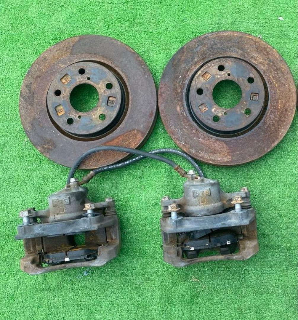 トヨタ　200クラウン　リアキャリパーのみ