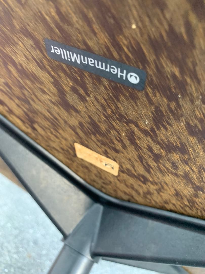 ハーマンミラー　Herman Miller テーブル　コントラクトベーステーブル