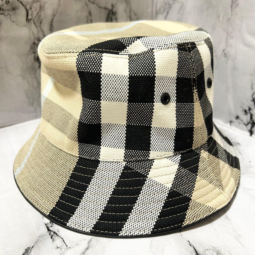 【極美品】バーバリー バケットハット ノバチェック柄 Lサイズ