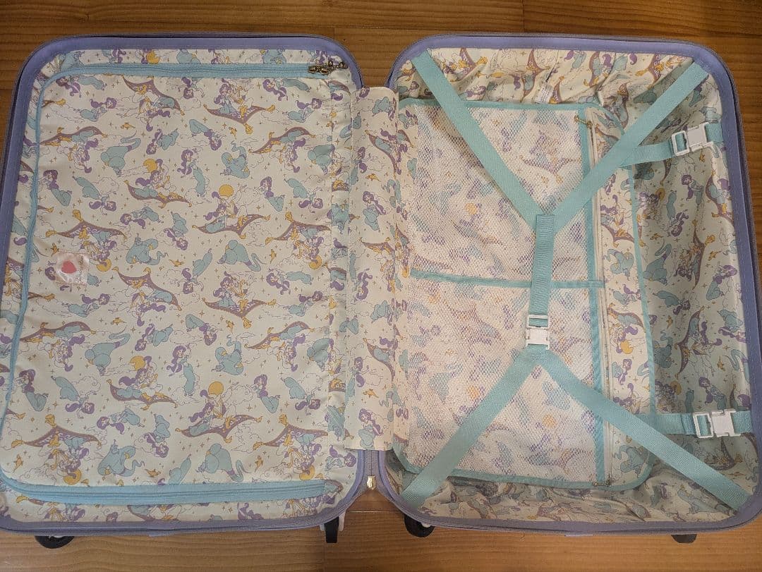 早い者勝ち！ディズニー ジャスミン スーツケース（おまけ付き）