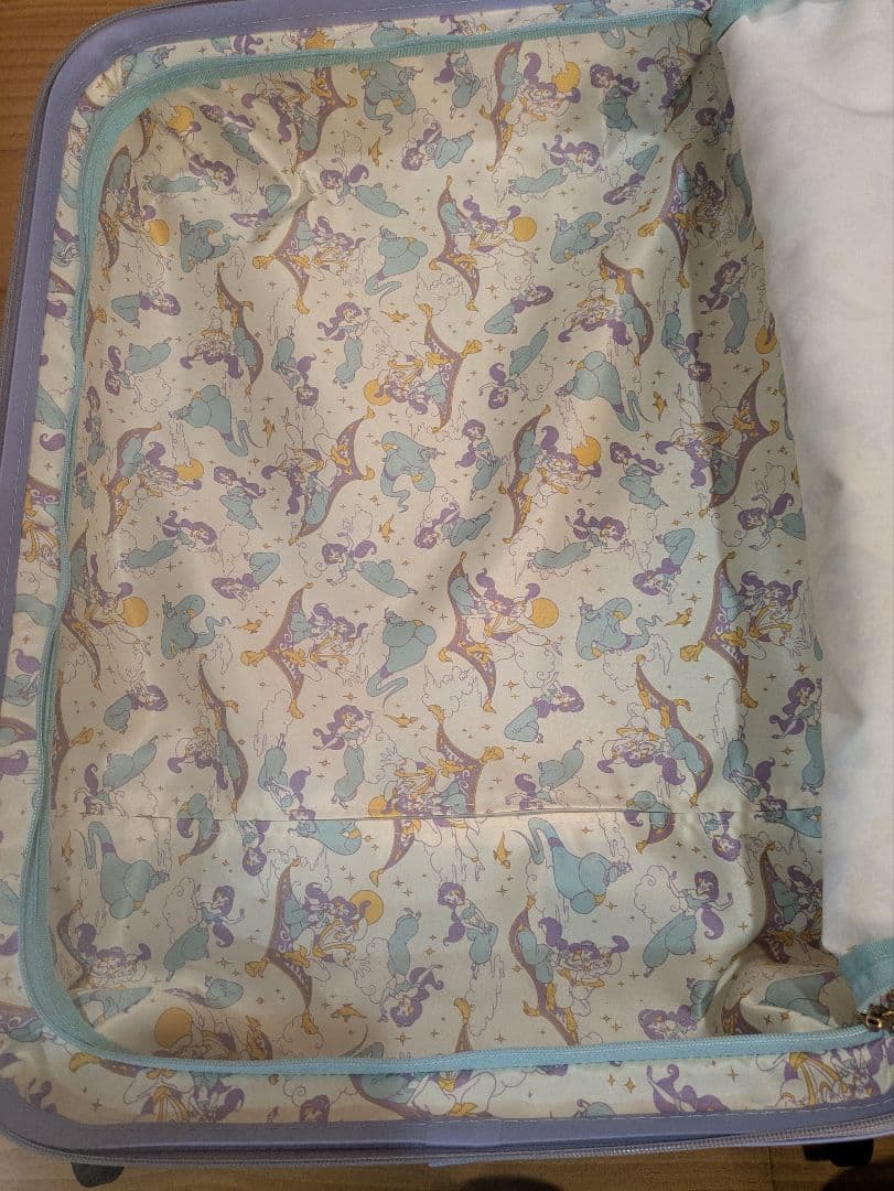 早い者勝ち！ディズニー ジャスミン スーツケース（おまけ付き）