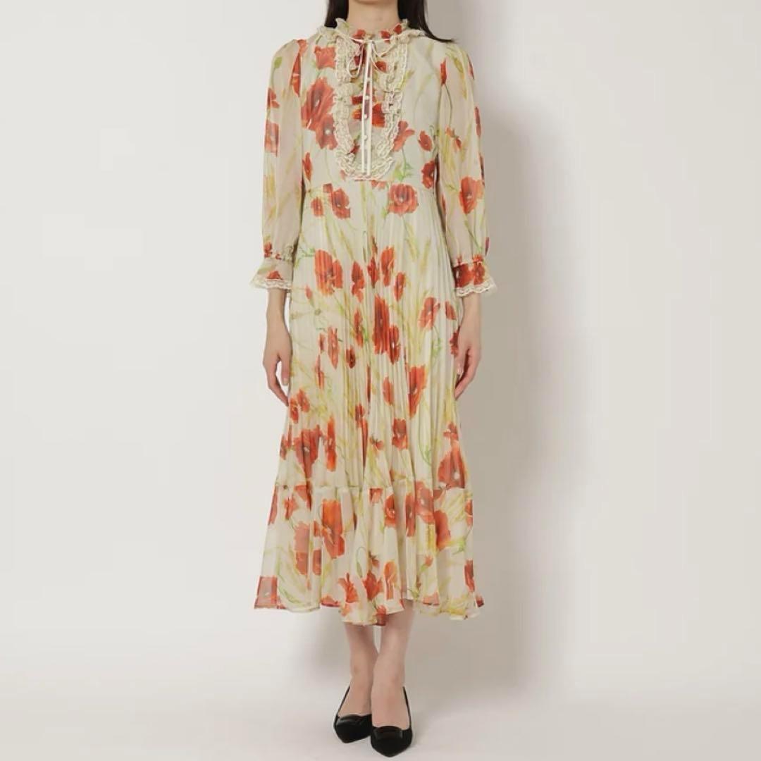 未使用　Audie a Muses フロントレースプリーツワンピース