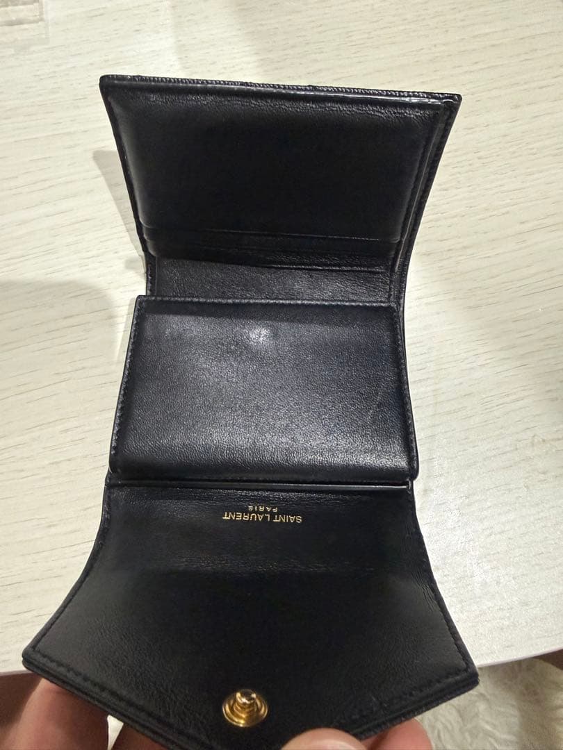SAINT LAURENT ブラック 三つ折り財布