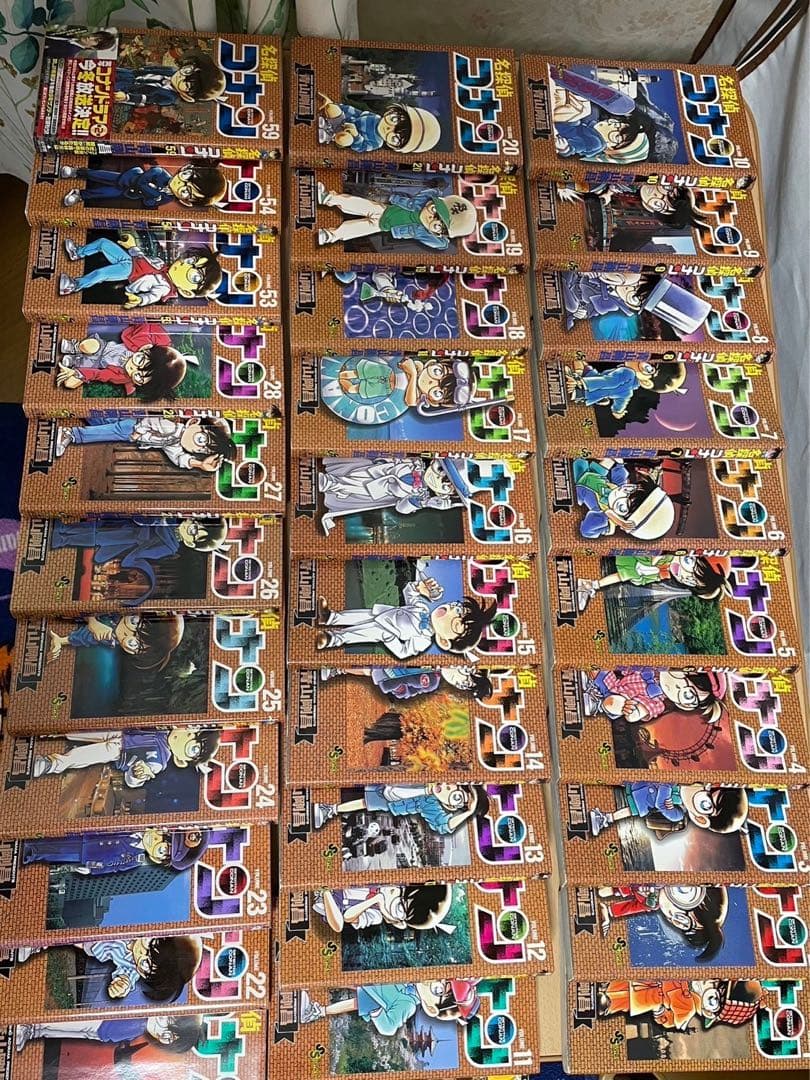 名探偵コナン　初版本　1巻〜28巻・53・54・59巻　映画本9冊　特別編7冊